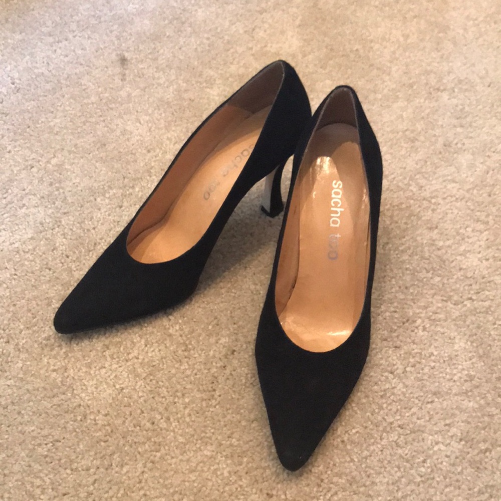 Black Suede Pump